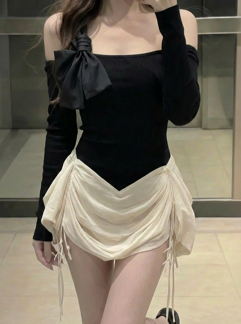 オフショルダーデザインドレス