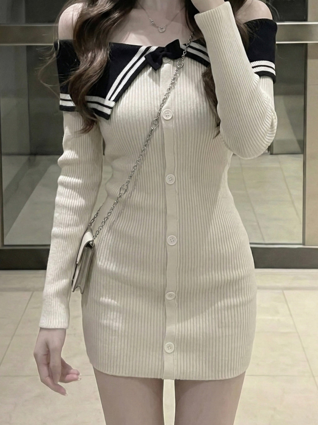 センターリボンオフショルダーニットワンピース