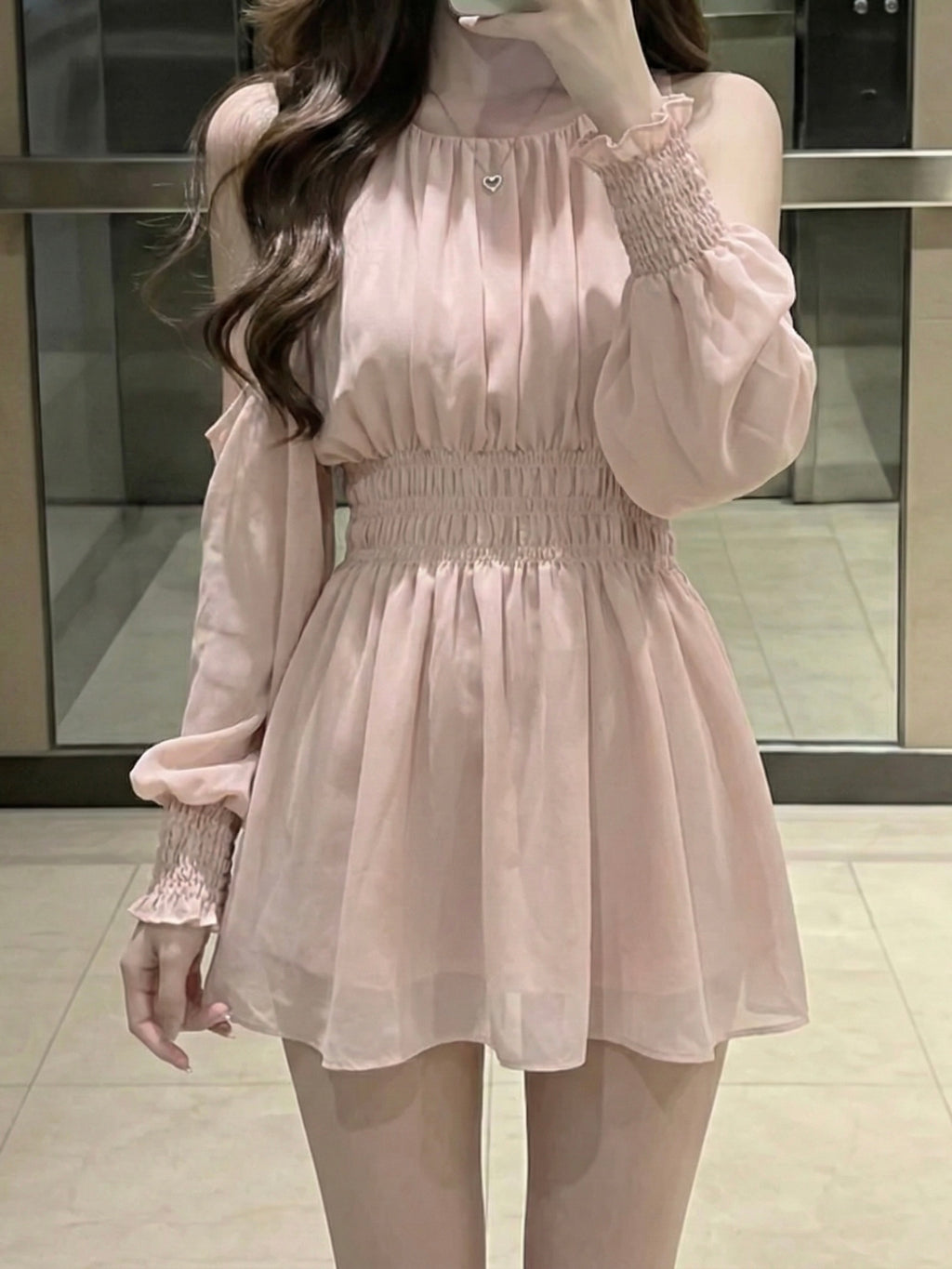 フレンチストラップフリルセットアップ