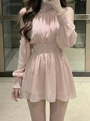 フレンチストラップフリルセットアップ