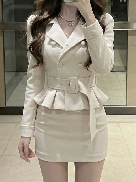 クラシカルベルトトレンチセットアップ