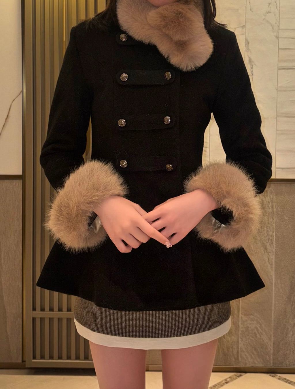 ファーベルトダブルボタンフレアコート