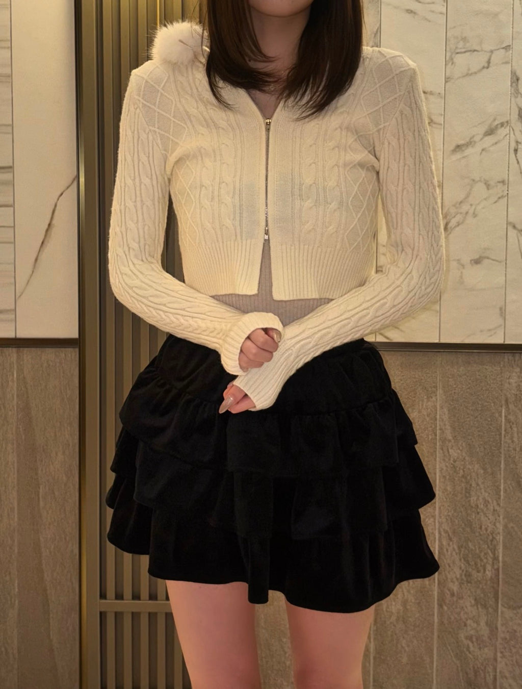 ファーフードジップニットトップス