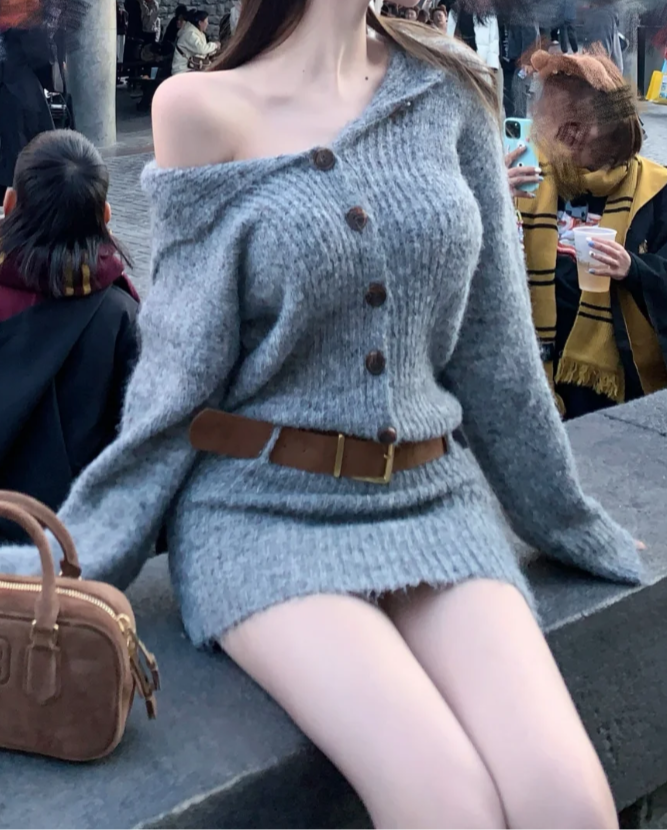 フードボタンニットワンピース