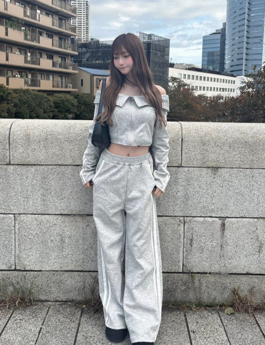 オフショルダークロップドスウェットセットアップ