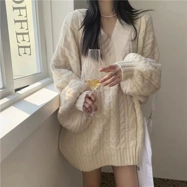 ルーズシルエットケーブルニット