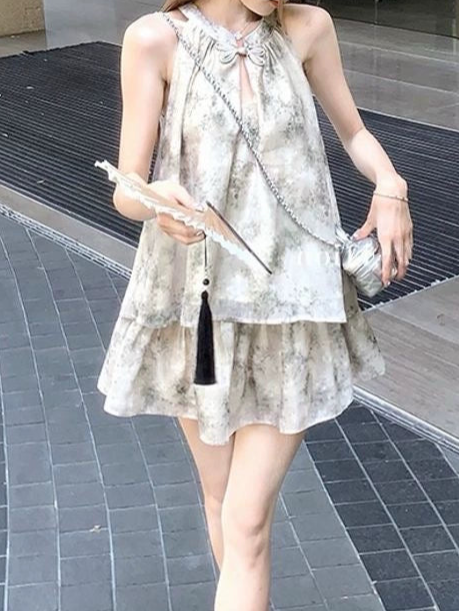 2ピースへルターネックフローラルセットアップ