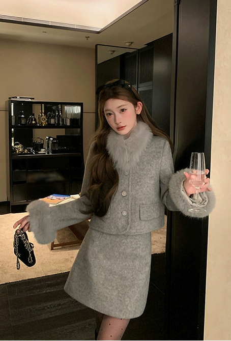 フェイクファーカラーニットセットアップ