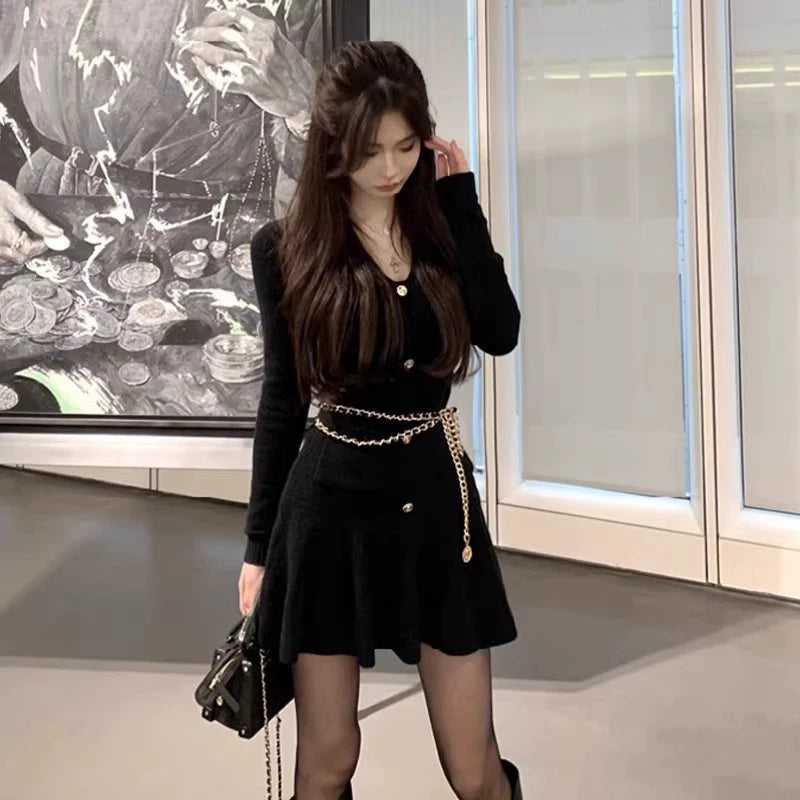 グラムチェーンアクセントニットドレス