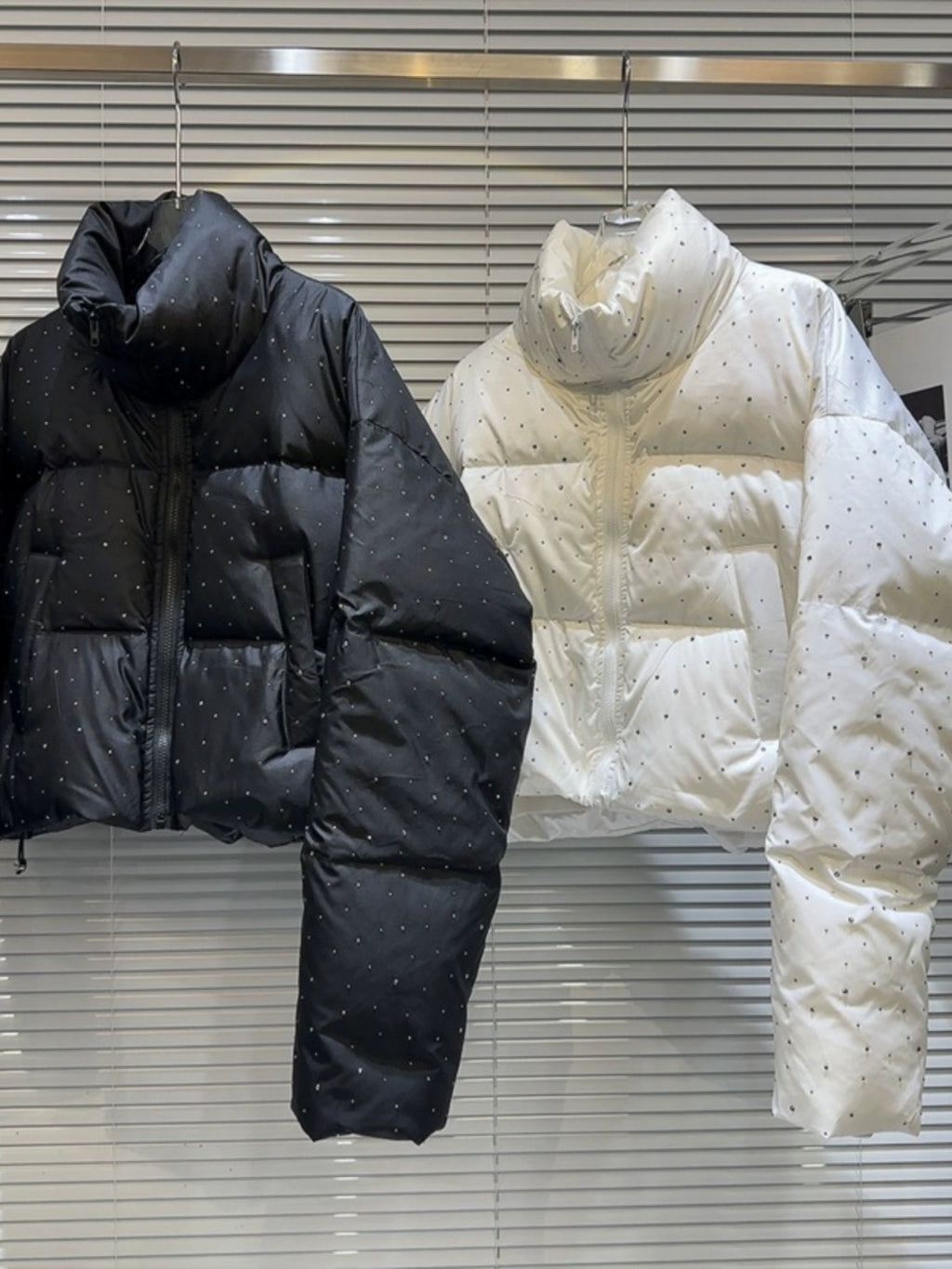 ラインストーンダウンジャケット