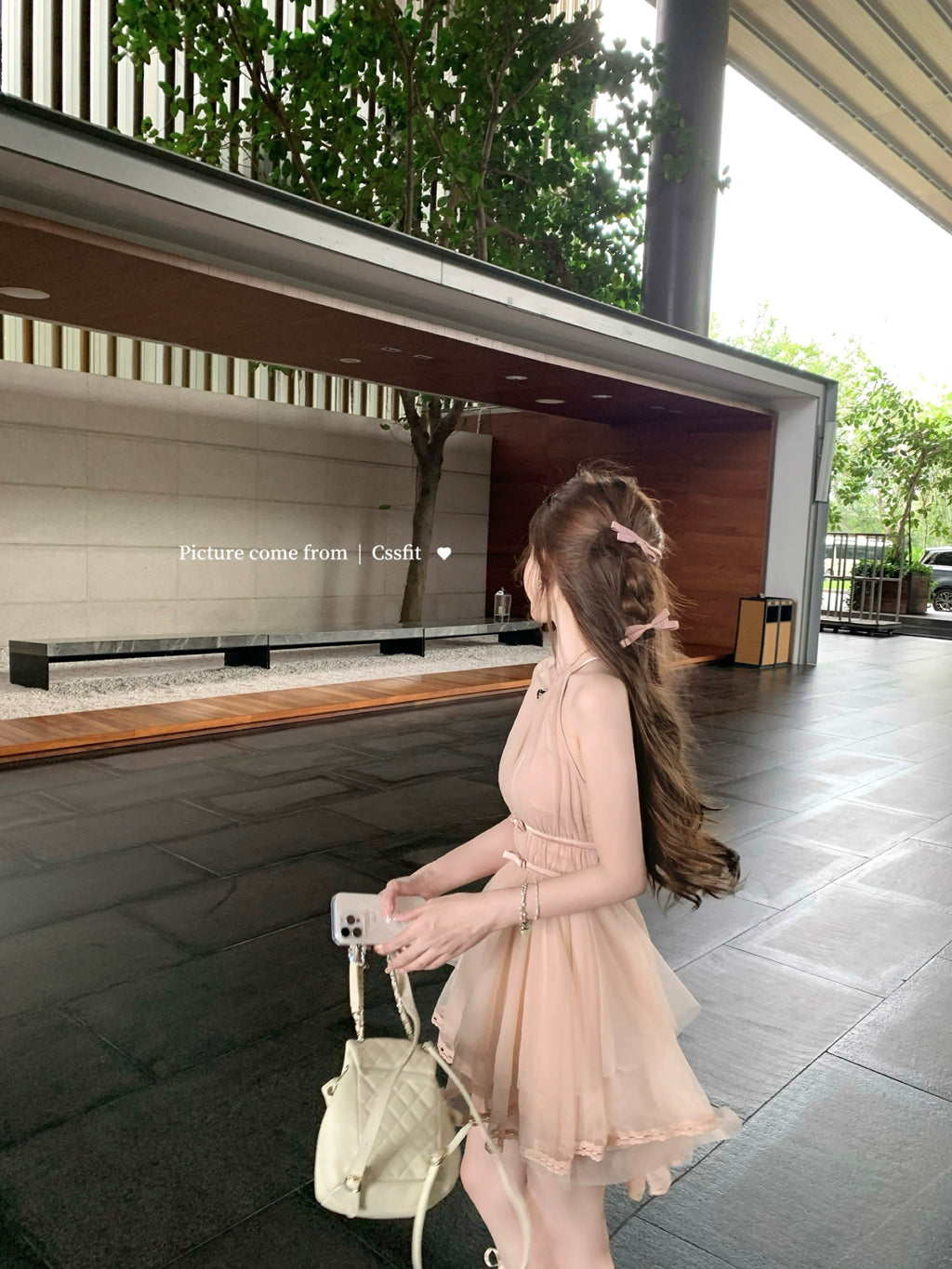 ホルターネックシアーミニワンピース