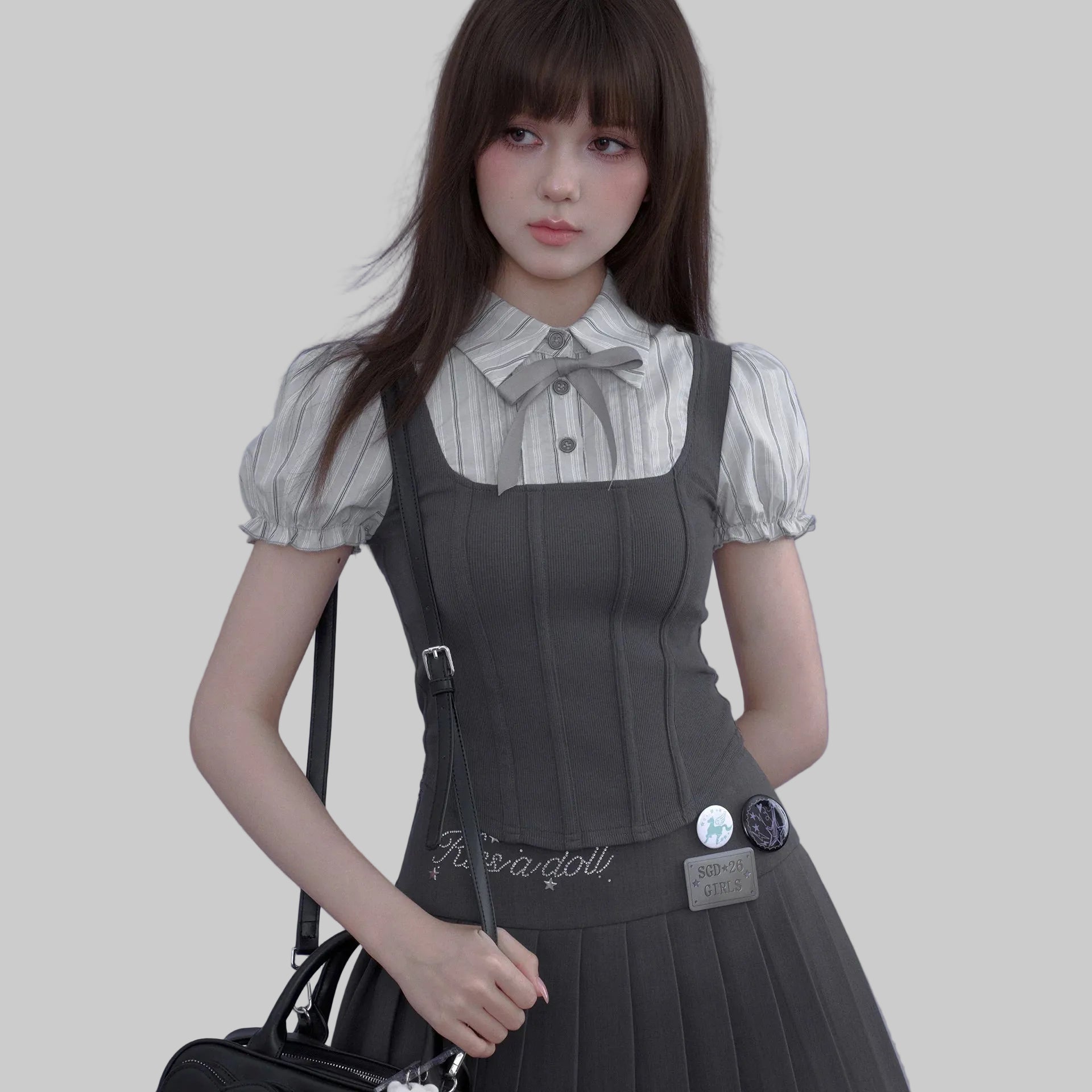 リボンデザイン プリーツミニワンピース