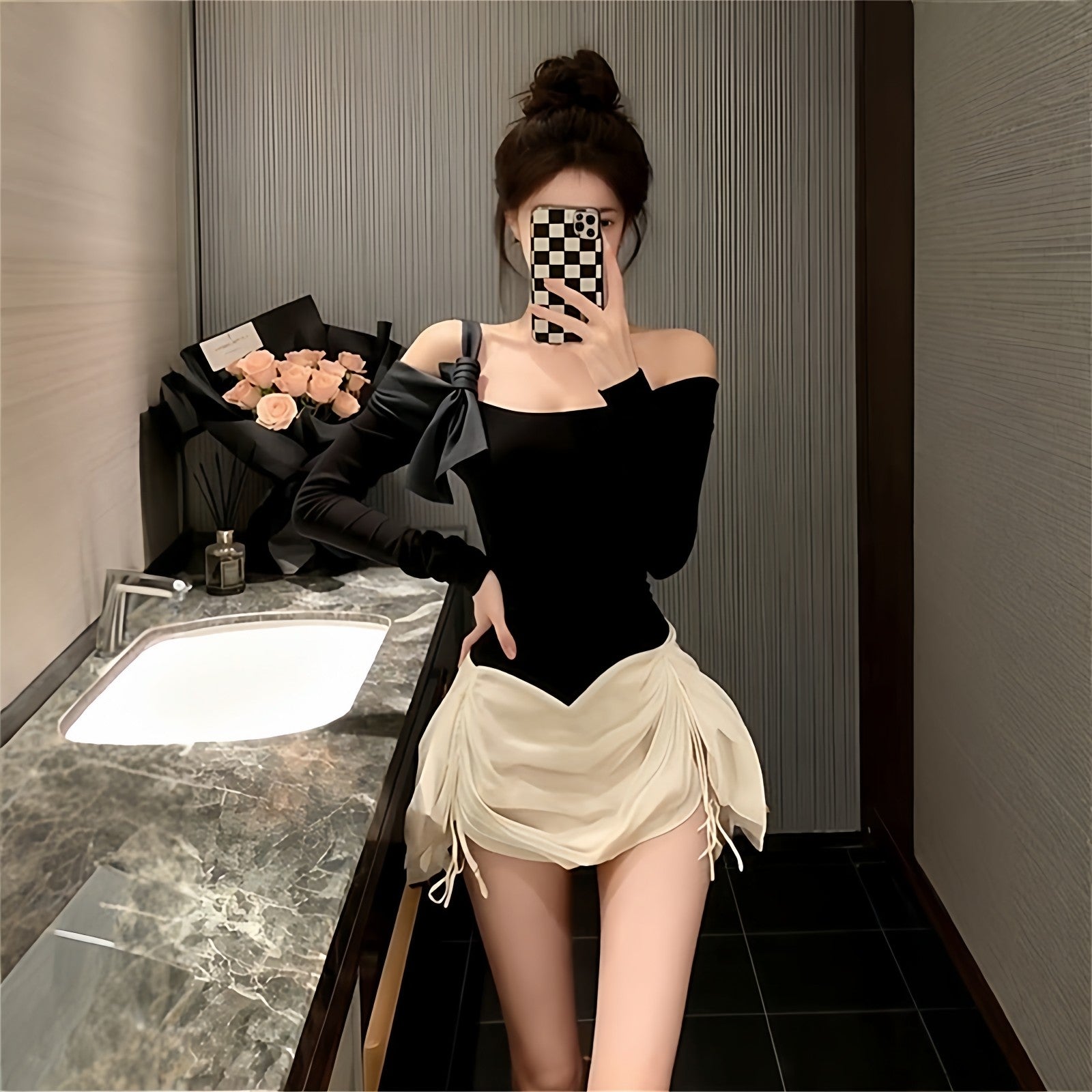 オフショルダーデザインドレス