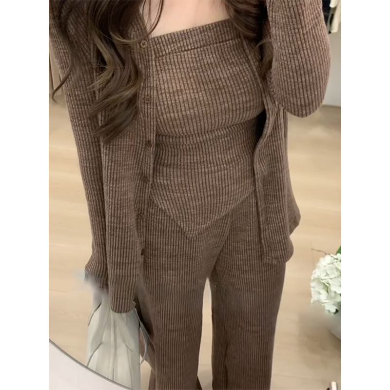 メルティーリブニットセットアップ