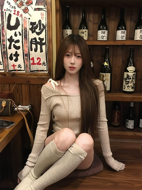 サイドリボンオフショルニット