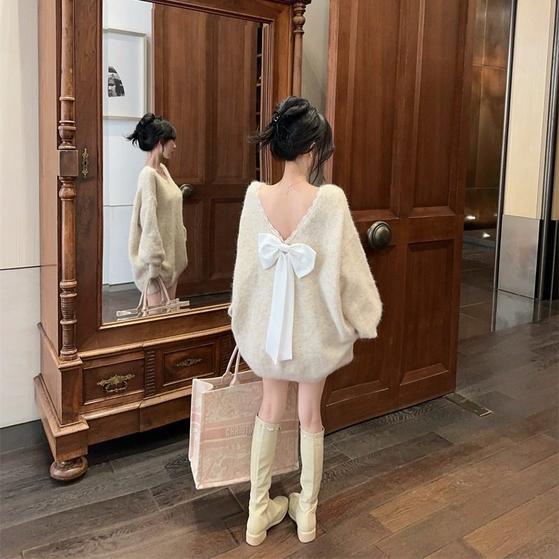 レディバックスタイルニット