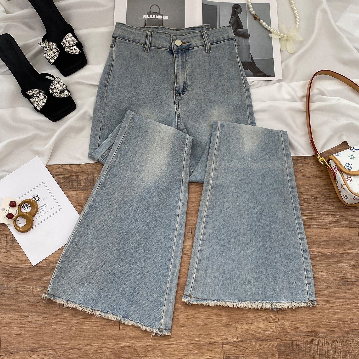 ライトリボンカットジーンズ