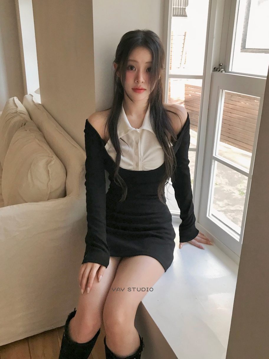 リーキーショルダードレス