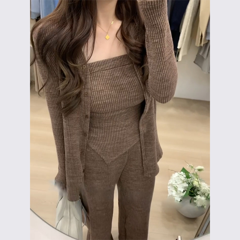 メルティーリブニットセットアップ